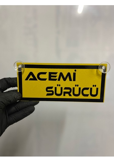 Sarı Renk Üzeri Siyah Renk Acemi Sürücü Yazılı Vantuzlu Cam Süsü