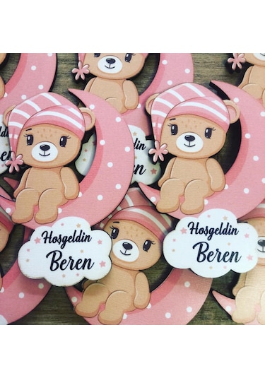 Ay Üstünde Oturan Kız Ayıcık Ahşap Baskı Magnet 20 Adet