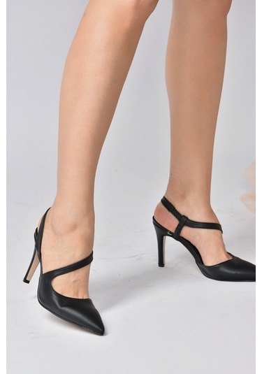 Fox Shoes Siyah Sivri Burun Kadın Topuklu Ayakkabı K404910809