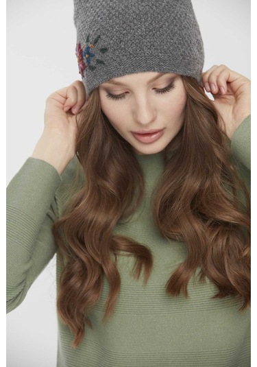 Desen Triko Kadın İşlemeli Yün Bere 22028 Füme Füme