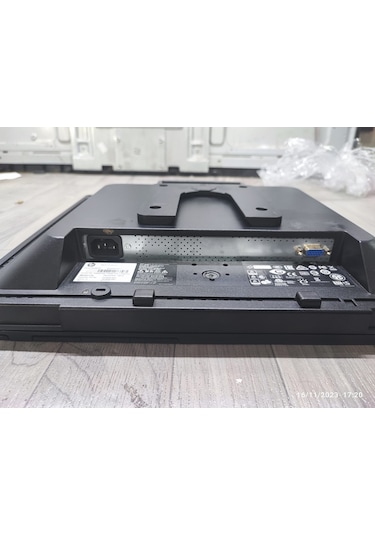 Hp Prodisplay 17" 5 Ms Asansör Standlı Kare Led Monitör (Teşhir)