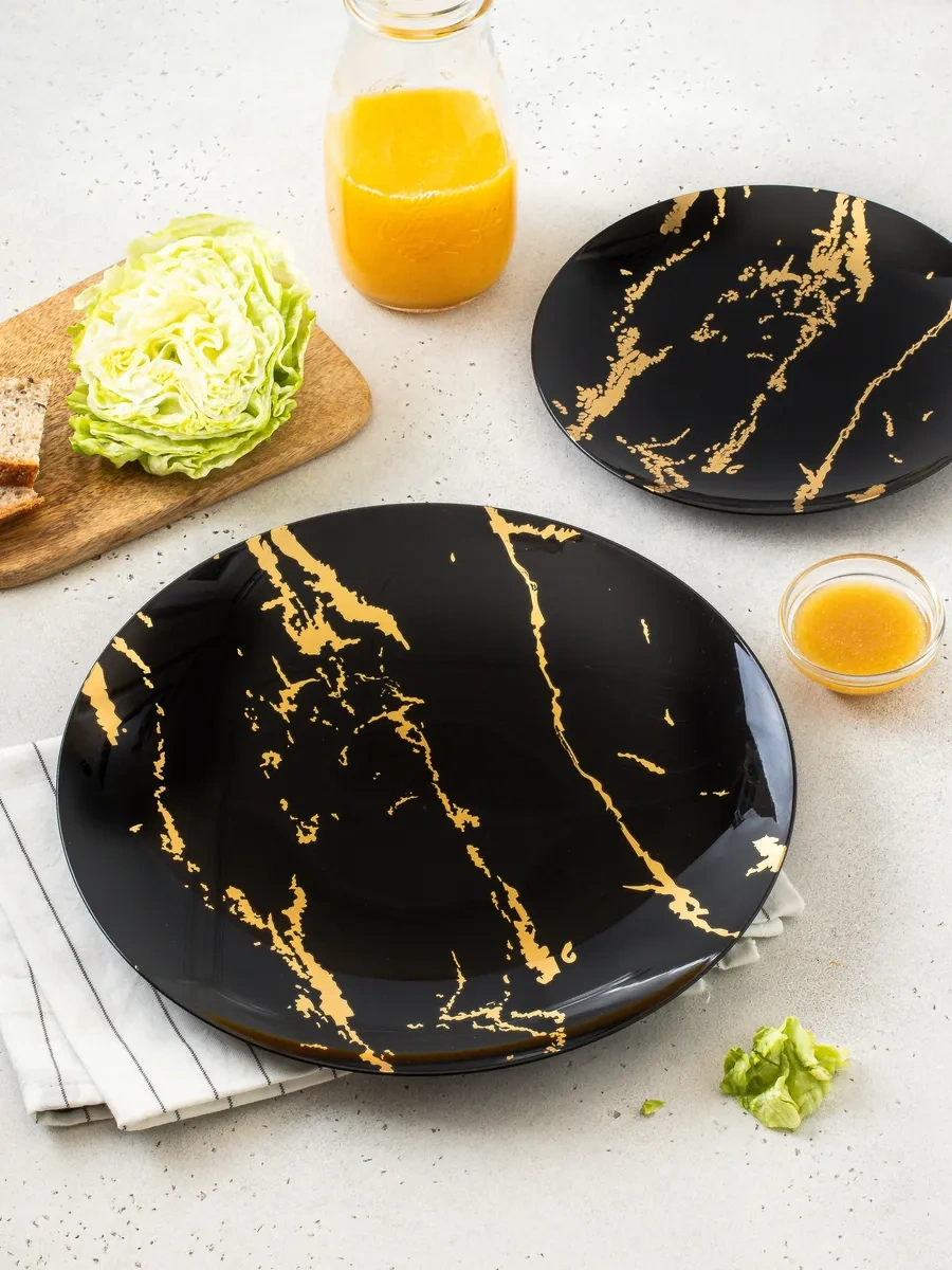 Family Co. Plastik Tek Kullanımlık Tabaklar, 2 Boyutlu Set 20 Adet. 362589158 100 adet