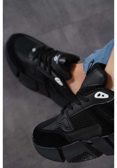 Kadın Ortopedik Tabanlı File Detaylı Sneaker Spor Ayakkabı Siyah
