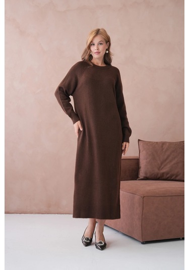 Kadın Bisiklet Yaka Yumuşak Dokulu Maksi Boy Şardonlu Oversize Triko Elbise 8324sw Kahve