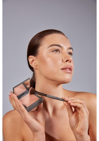 Alix Avien Aydınlatıcı Fırçası Fan Brush