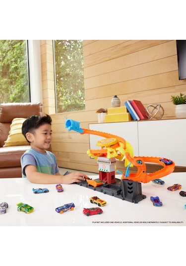 Hot Wheels Pizza Dükkanında Kobra Macerası Oyun Seti HTN81