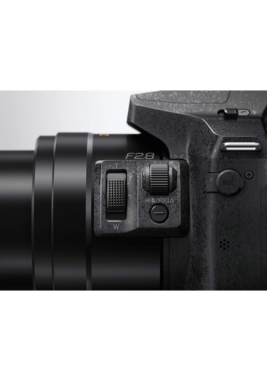 Panasonic DMC-FZ300 Dijital Fotoğraf Makinesi (Distribütör Garantili)