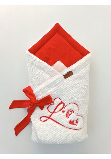 Kışlık Bebek Battaniyesi & Kundağı - Kalp Deseni İşlemeli Hastane Çıkışı Yenidoğan - Yeni Yıla Özel Ekru