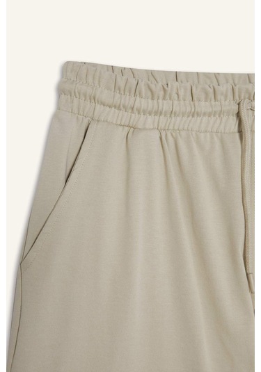 Defacto Slim Fit Dar Kesim Cepli Pamuklu Basic Düz Bermuda Şort - Bej W1105AZ25SPBG735