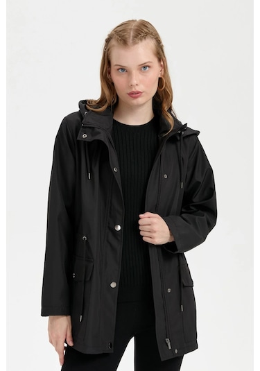 Desen Triko Kadın Kapüşonlu Kapaklı Cepli Kısa Trençkot 24416 Siyah Siyah