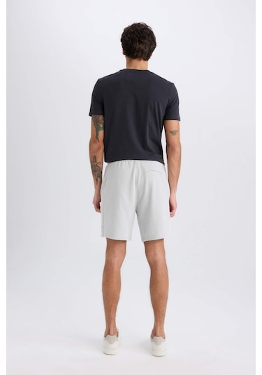 DeFacto Regular Fit Düz Paça Basic Düz Şort B8672AX25SPGR184