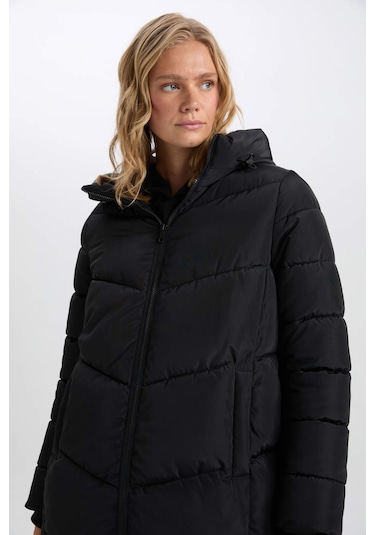 DeFacto Su İtici Uzun Şişme Mont Parka Isı Yalıtımlı Kapüşonlu Kapitoneli fermuarlı Cepli A3174AX24WNBK27 Siyah