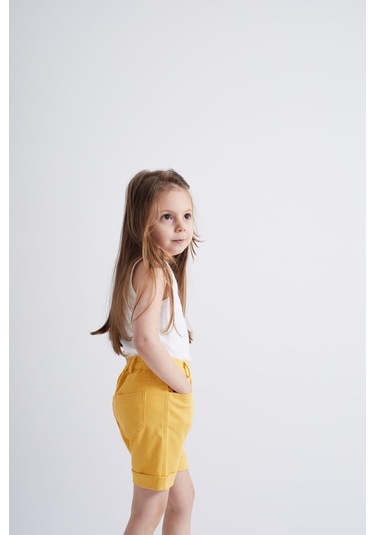 Oliventhekid Taşlı Detaylı Kız Çocuk Şort Sarı Sarı