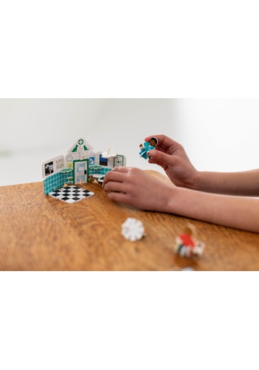 Playpress - Story Playset - Mini Vets