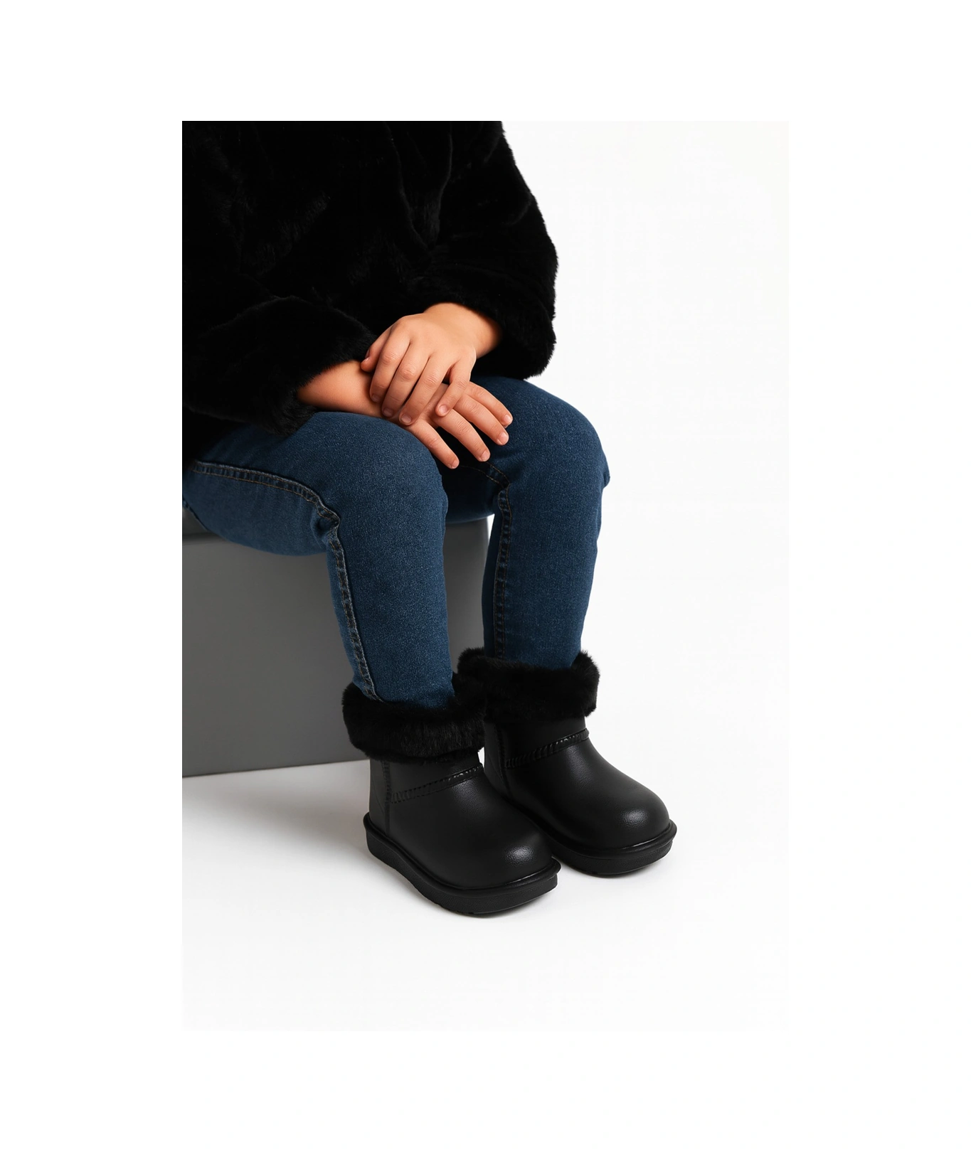 Çocuk Kışlık Kar Yağmur Botu Su Geçirmez, Peluş Astarlı, Eva W10290-225 Tokio Borreguito Modeli Siyah Çocuk Kışlık Kar Yağmur Botu Su Geçirmez, Peluş Astarlı, Eva W10290-225 Tokio Borreguito Modeli Siyah