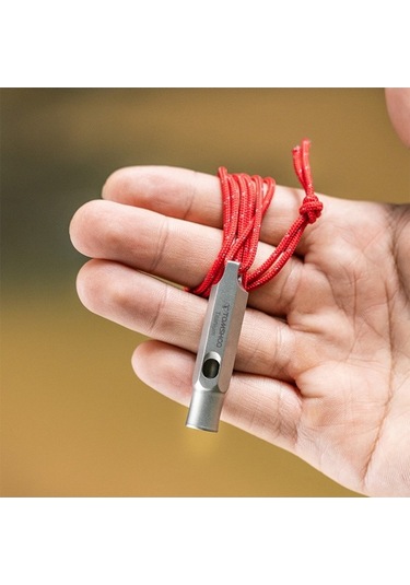 Dancemonkey Titanyum Kamp Düdüğü - Acil Durum & Outdoor Kullanım İçin Çok Renkli Çok Renkli