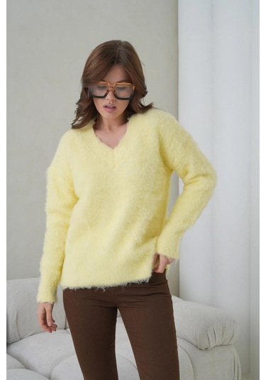Kadın V Yaka Sakal Dokulu Şardonlu Oversize Triko Kazak 8695 Sarı