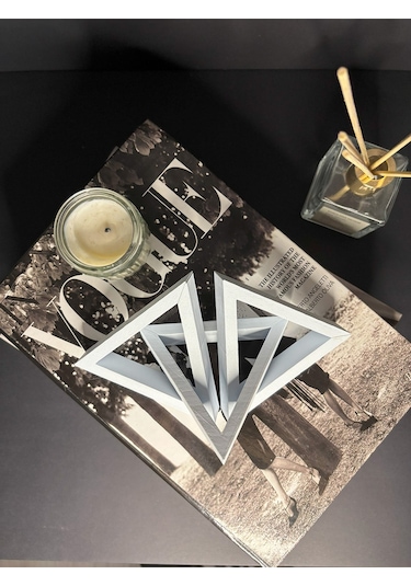 Modern Üçgen Beyaz Zincir Dekor 3 Parçalı Geometrik Biblo