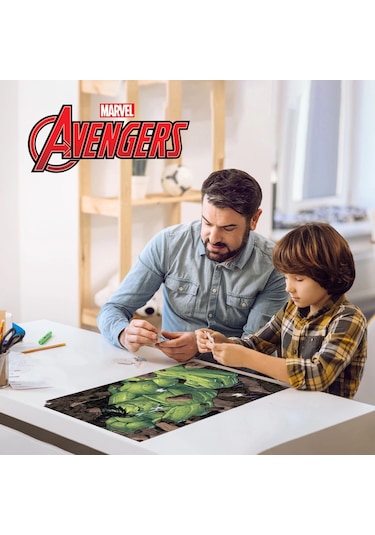 The Hulk 300 Parça Puzzle 35583 - Metal Kutu