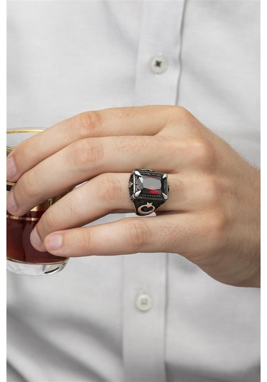 Yüzük Sanatı Dikdörtgen Ayyıldız Motifli Kırmızı Taşlı 925 Gümüş Erkek Yüzük