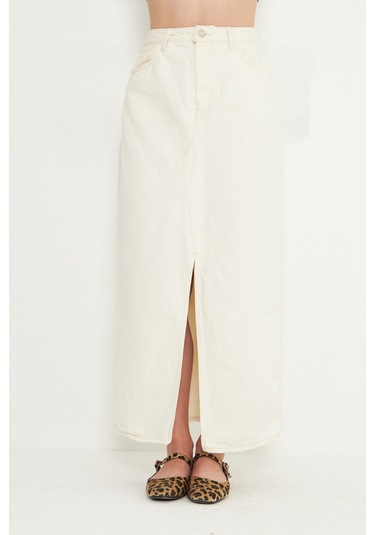 Beyaz Uzun Onden Yirtmacli Spor Denim Etek Beyaz