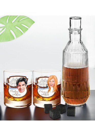 Bk Gift Kişiye Özel İsimli Dtf Karikatürlü Denizci Tasarımlı İkili Viski Kadehi, Viski Taşı Ve Karaf Seti-1, Arkadaşa Hediye, Sevgiliye Hediye Kobitme