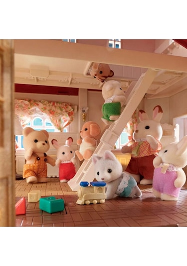Sylvanian Families Işıklı Şehir Evi Gizli Oyun Odalı 5708