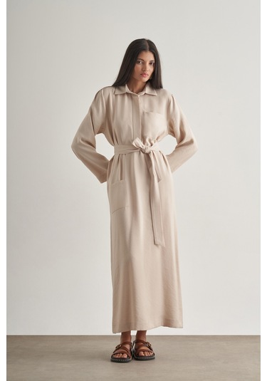 Mizalle Modal Karışımlı Kuşaklı Taş Rengi Uzun Gömlek Elbise Taş