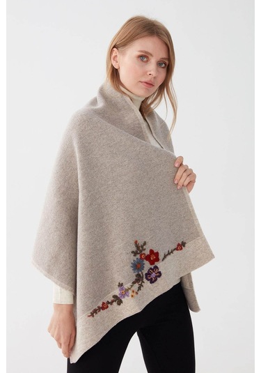 Desen Triko Kadın Çiçek İşlemeli Triko Şal 23154 V. Bej