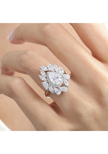 Mia Vento Effective Diamond İstanbul İhtişamı Işıltılı Gümüş Yüzük