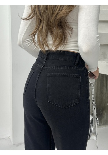 Kadın Ters Paça Püskül İşlemli Bol Paça Kot Pantolon Siyah