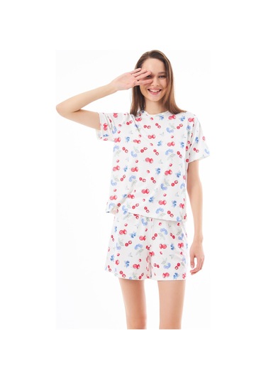 Premium Yazlık Şortlu Kadın Pijama Takımı Meyve Desenli Yumuşak Dokulu Bisiklet Yaka Kısa Kollu Krem