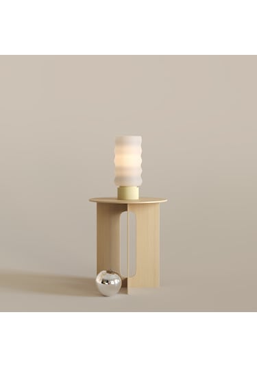Otaru Masa Lambası: Dinginliğin Geometrik Sanatı 320-2 Sarı