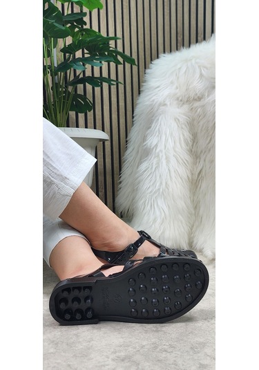 Kadın Çocuk Deniz Ayakkabısı Plaj Havuz Rafting Jel Görünümlü Şeritli Kaydırmaz Taban Sandalet 309 Siyah