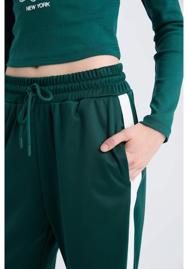 DeFacto Coool Wide Leg Eşofman Altı Geniş Bol Paça Beli Lastikli Cepli Bağcıklı E2667AX24WNGN516 Yeşil