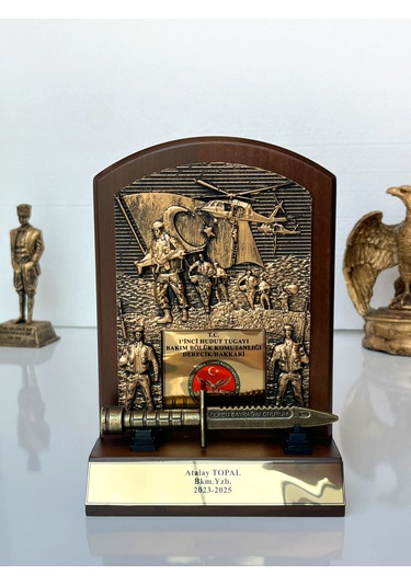 Askeri Birliklere Özel Hizmet Anısı Plaketi Bıçaklı Kahverengi