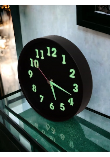 Fosforlu Gece Görünen Parlayan Siyah Duvar Saati Çap 22 Cm Camsız Siyah