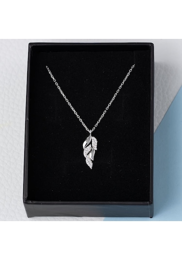 Nagiss Yaprak Model Zirkon Taşlı 925 Ayar Gümüş Kadın Kolye Gümüş