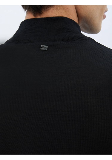 Siyah Yarım Balıkçı Yaka Düz Örgü Yün Karışımlı Triko 656011 Siyah