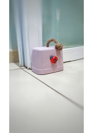 Beton Stoper Dekoratif Uğur Böcekli Beton Kapı Stoperi Kapı Önü Ağırlık Kapı Tamponu Lila