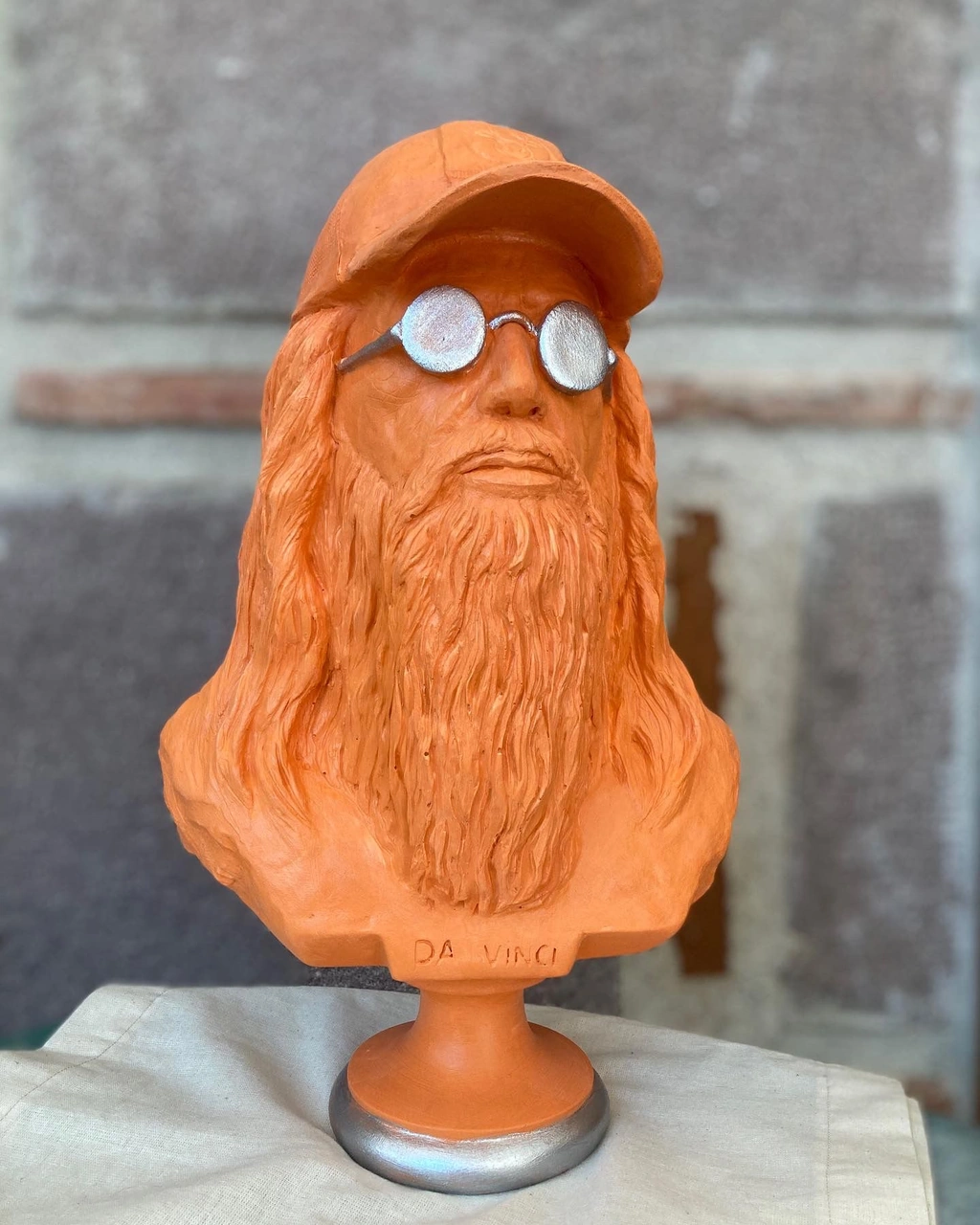 Neon Leonardo Da Vinci Büst Turuncu