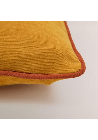 Efe Biye Detaylı Düz Kırlent Kılıfı Hardal