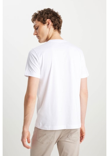 Wrangler Regular Fit Small Logo Beyaz Erkek T-shirt Mw70md3312 Beyaz