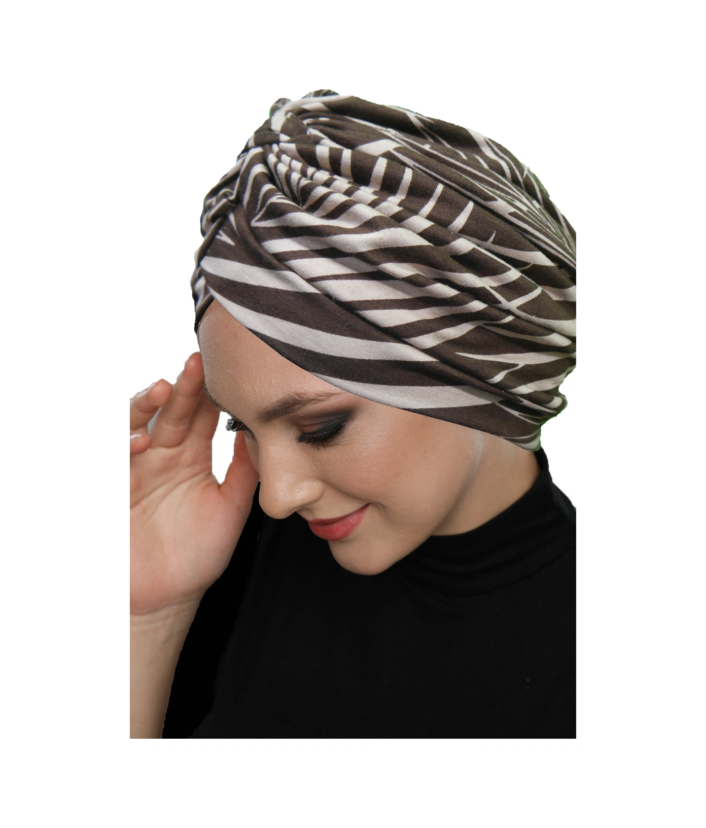 Zebra Luxe Desenli Çapraz Ve Bant Detaylı Astarlı Hazır Türban Tesettür Havuz Bonesi Kahverengi-bej