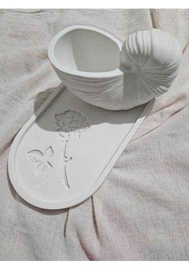 El Yapımı Salyangoz Saksı & Gül Dekorlu Tabak Seti Doğal Ve Zarif Dekoratif Set Beyaz