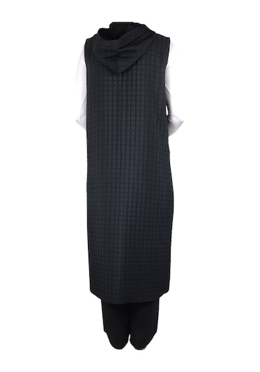 Önü Fermuarlı Kapüşonlu Üstten Cepli Kapitone Yelek Siyah