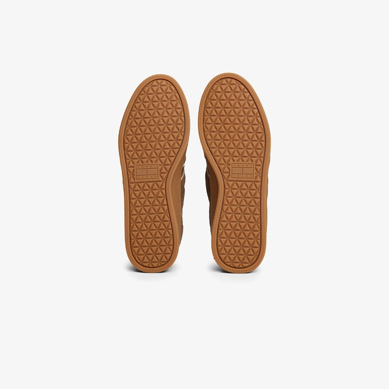 Tommy Hilfiger Kadın The Greenwich Edge Süet Kahverengi Sneaker En0en02838 Kahverengi