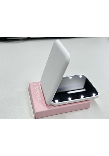 Vkemall Led Işıklı Çift Taraflı El Aynası, 2x Büyütme Özelliği, Pilli, Taşınabilir, Beyaz, Günlük Kullanıma Ideal 85x64x12.5mm Beyaz