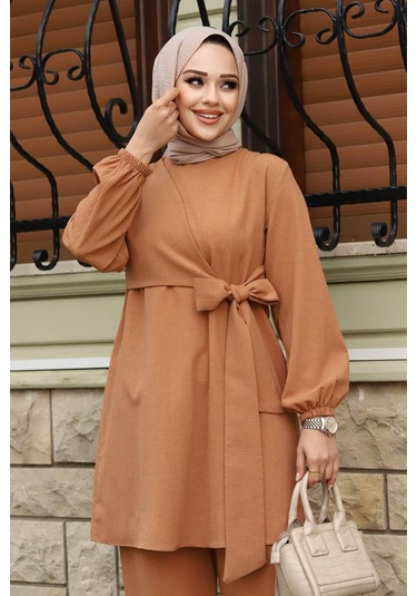 Yandan Bağlamalı Tesettür Camel Takım Camel