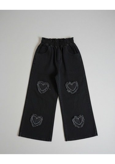 Kalp Nakışlı Ve Püskül Detaylı Beyaz Sweatshirt Siyah Palazzo Jean Kız Çocuk Takımı Beyaz